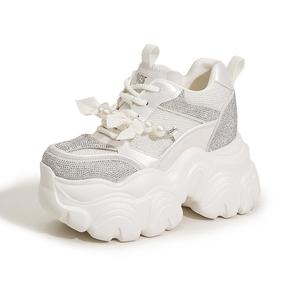 Milan love song Женские белые противоскользящие износостойкие легкие утепленные низкие массивные кроссовки, цвет White