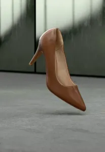 Высокие каблуки Anna Field, Cognac