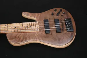 JCR SC6 Walnut 33" 2024