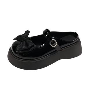 Женские сандалии с закрытым носком, устойчивые к истиранию BINGO DUCK, Black Glossy