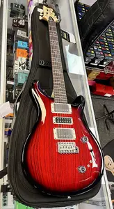 PRS Swamp Ash Special, Scarlett Smokeburst, гриф из клена, звукосниматели 58/15 LT и Narrowfield с чехлом