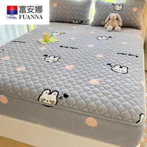 Fuanna Простыня на резинке 120х200 см из молочного велюра, стеганая, утепленная, рисунок Polka Dot Rabbit