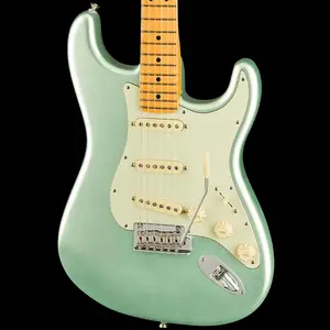 Fender American Professional II Stratocaster с грифом из клена Mystic Surf Green US210099488