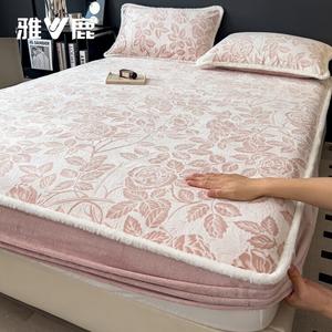 Yalu Простыня на резинке 90х200 см из резного молочного вельвета, утепленная, антискользящая, цвет Love Intense Pink