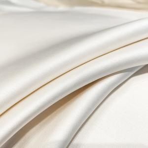 Antarctic Одеяло летнее 200х230 см, шелковистое на ощупь, цвет Laizhanggou - Milk White Powder