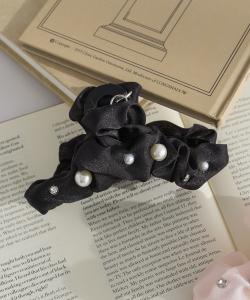 Заколка для воздушной челки из органзы с жемчужными вставками Maison De Fleur, цвет Black