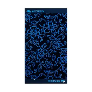 Полотенце Sundek из жаккардовой махровой ткани с узором «гибискус», черный