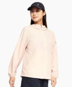 Водоотталкивающая, защищающая от УФ-излучения куртка с капюшоном Solar Pack, компактная и удобная в сложенном виде.