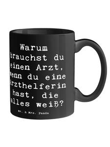 Кружка-помощник врача с надписью на черном фоне Mr. & Mrs. Panda