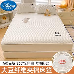 Disney Простыня на резинке 120х200 см, стеганая, водонепроницаемая, защита от пыли и влаги, цвет Panda - Milk White