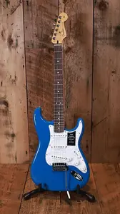 Fender Player II Modified Stratocaster с грифом из розового дерева 2025 - Электрик Блю