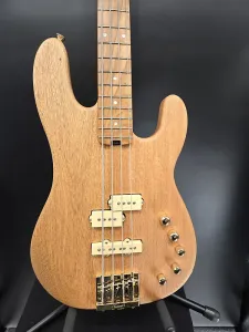 Charvel Pro-Mod San Dimas Bass PJ IV MAH, гриф из карамелизированного клена, натуральный корпус из махагони