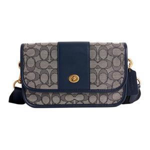 COACH Кожаная поясная сумка Динки Кау среднего размера для женщин морской синий