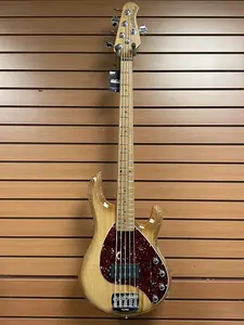 Ernie Ball Music Man Sting Ray 5 Special в цвете Hot Honey