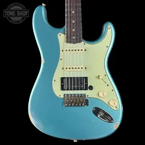 Fender Custom Shop 1959 Stratocaster HSS Relic Металлик Дафни Блу с футляром