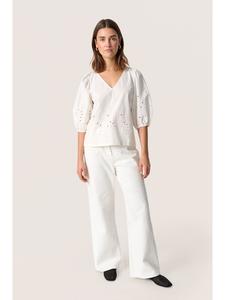 Блузка SLManja с короткими рукавами, прямого кроя, в ломаном белом цвете. Soaked in Luxury