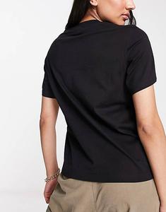 Черная и белая футболка из двух пар Weekday Essence Standard