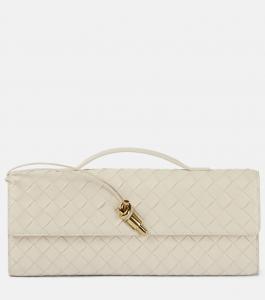 Клатч Andiamo Intrecciato из кожи Bottega Veneta, Sea Salt-M Brass