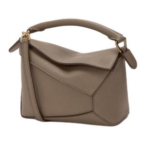 Мини-сумка кросс-боди через плечо для женщин из пазл-зернистой телячьей кожи taupe LOEWE