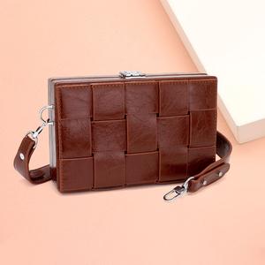Искусственная кожа плетеная квадратная сумка-кроссбоди FASHNZFAB, коричневый