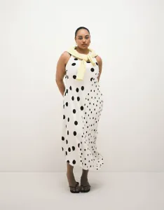 Платье миди миди с асимметричным подолом ASOS DESIGN Curve в черную точку