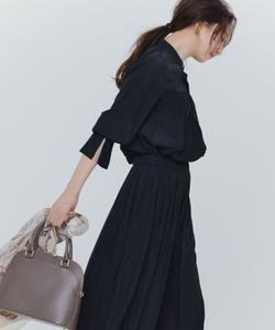 Блузка с легкой драпировкой и сборками Suite, цвет Black [005]