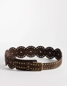 Коричневый ремень с круглым диском и шипами из искусственной замши ASOS DESIGN