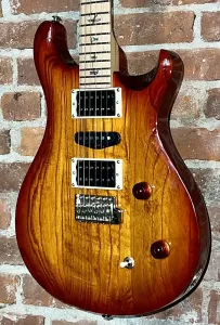 Новая электрогитара PRS SE Swamp Ash Special - винтажный санберст, профессиональная настройка, быстрая доставка, поддержите независимые музыкальные магазины и покупайте здесь!