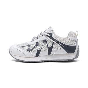 La Chapelle Низкие повседневные туфли женские бежево-черные