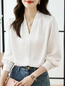 Блузка с V-образным вырезом и присборенными рукавами. Женские топы Doux Belle, цвет White