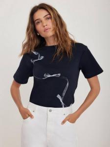 Футболка с принтом в виде графической ленты и круглым вырезом из хлопка Mint Velvet