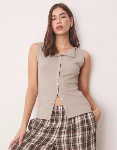 Топ с разрезом на горловине, застегивающийся на пуговицы, удлиненный, в рубчик, серого цвета Abercrombie & Fitch