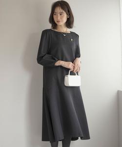 Платье с вырезом-лодочкой из жаккардовой ткани ламе Suite, цвет Black [005]