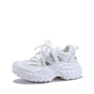 Кроссовки женские толстые низкие Selaiya, белый