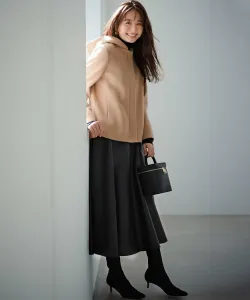 Двухсторонняя короткая куртка с капюшоном из бобровой ткани Suite L, цвет Beige [033]