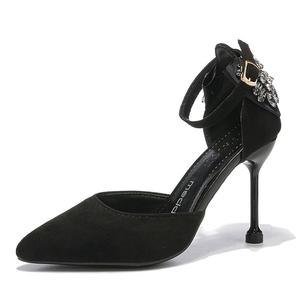 Medd Тонкие туфли на шпильке женские черные