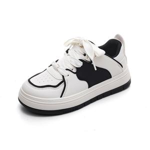 RENBEN Женские лоу-топ скейтерские кроссовки устойчивые к истиранию легкие и дышащие белый черный - черный белый, цвет Black White