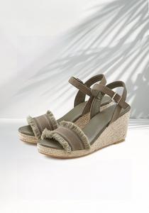 LASCANA Женские босоножки на платформе с бахромой, хаки