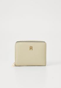 Кошелек Tommy Hilfiger ICON FLAP, Sandalwood/Beige
