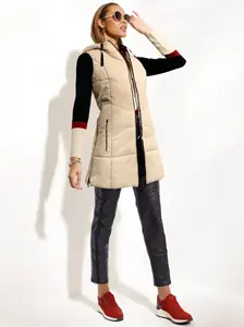 Повседневный образ стеганый жилет Casual Looks, цвет Sand