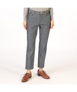 Джинсовые брюки с бриллиантами