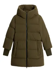 Стеганое пальто с капюшоном WOOLRICH, зеленый