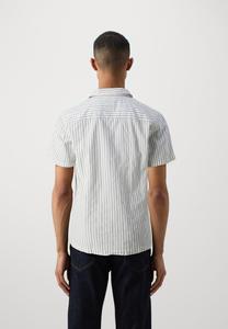 Рубашка REVERE COLLAR Lyle & Scott, цвет Chalk