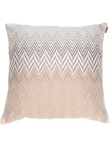 Подушка с узором зигзаг Missoni Home, бежевый