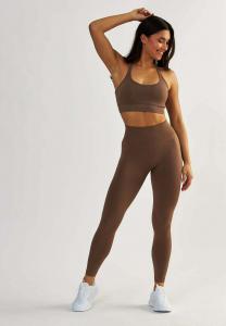 Спортивный бюстгальтер средней поддержки QUEEN SEAMLESS BeShaped, коричневый