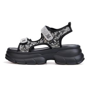 Пляжные сандалии женские Joy&Mario, черный