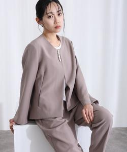 Торжественная церемония вручения дипломов, торжественная церемония поступления, подготовка к церемонии поступления, выпускной костюм, костюм для церемонии мамы Pourvous, цвет Beige