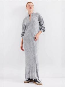 Bigdart Вязаное платье в сером цвете