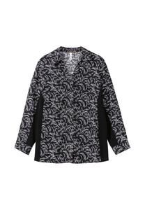 Блузка с принтом и эластичными вставками Sheego, цвет Schwarz-wei_ Gemustert