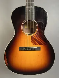 Eastman E2200-SS/V-SB Ади Ель и Орех Античный Лак